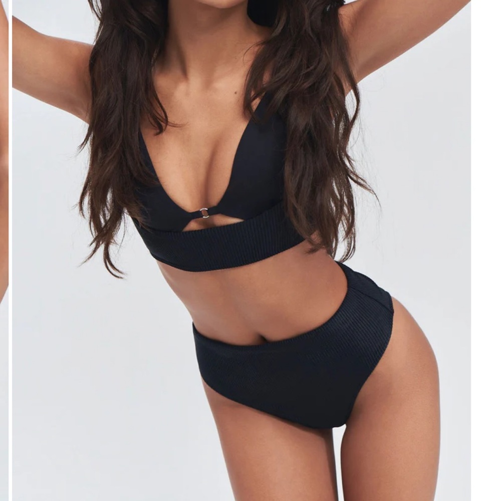 Frankie’s Black Bikini Set